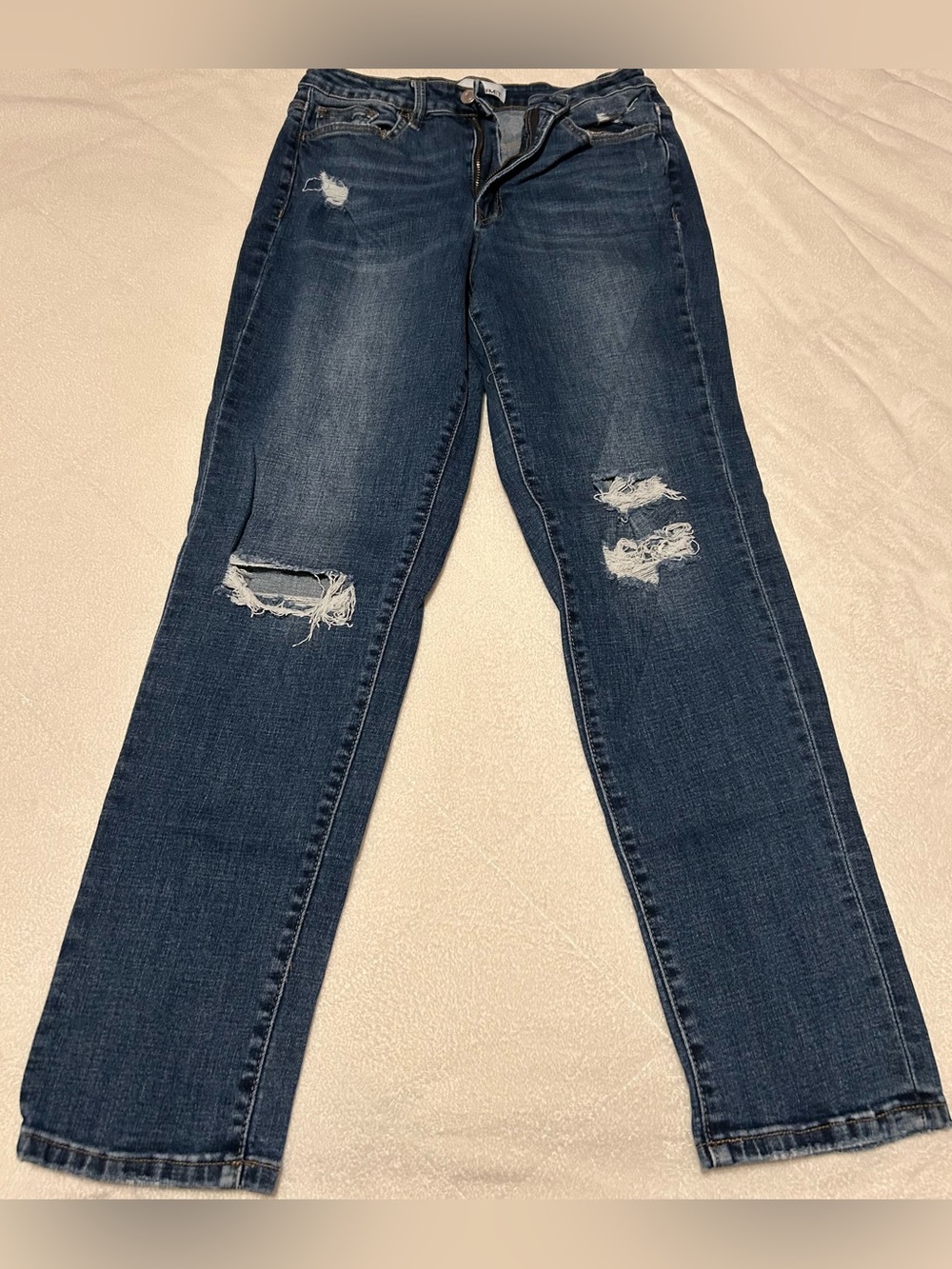 Vervet Women’s Dark Blue Distressed Boyfriend Jeans - size 29